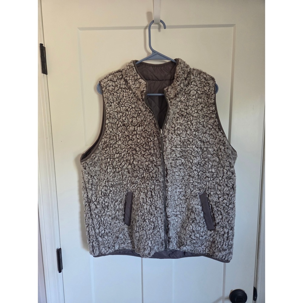 Reversible Sherpa Fleece and Quilted Puffer Vest Brown Taupe Full Zip Sleeveless